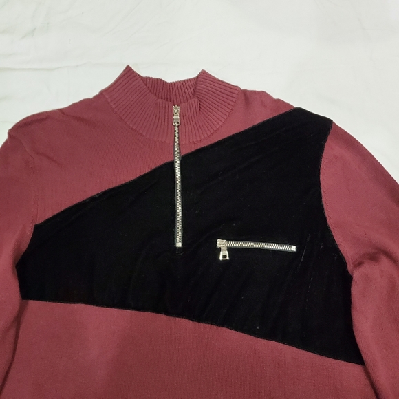 Men's Rebel Varsity Quarter-Zip Sweater - Picture 3 of 4